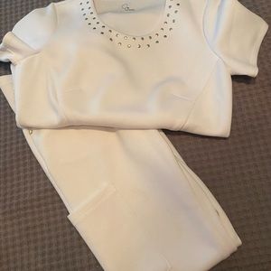 Jaanuu white scrub set